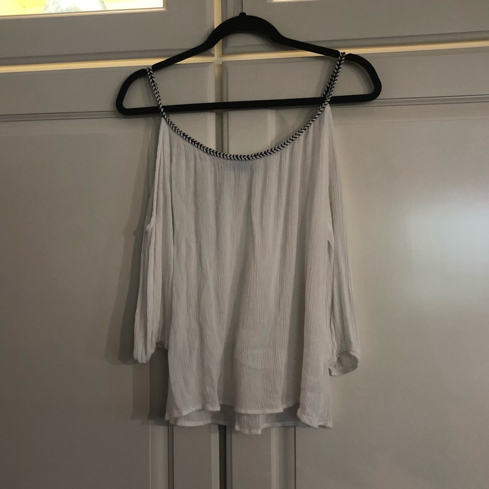Cold shoulder top
